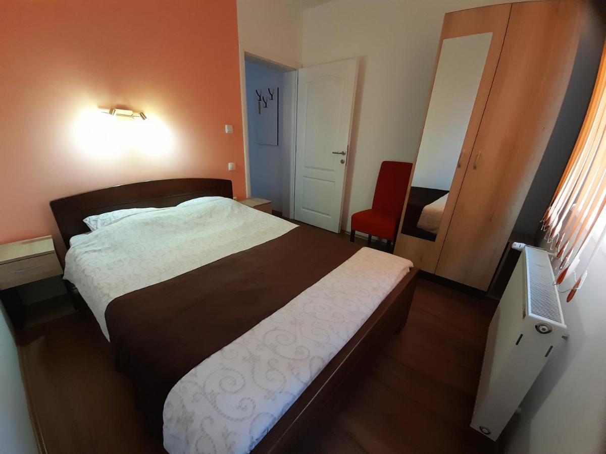 Kety Apartments Κραγκούγιεβατς Εξωτερικό φωτογραφία