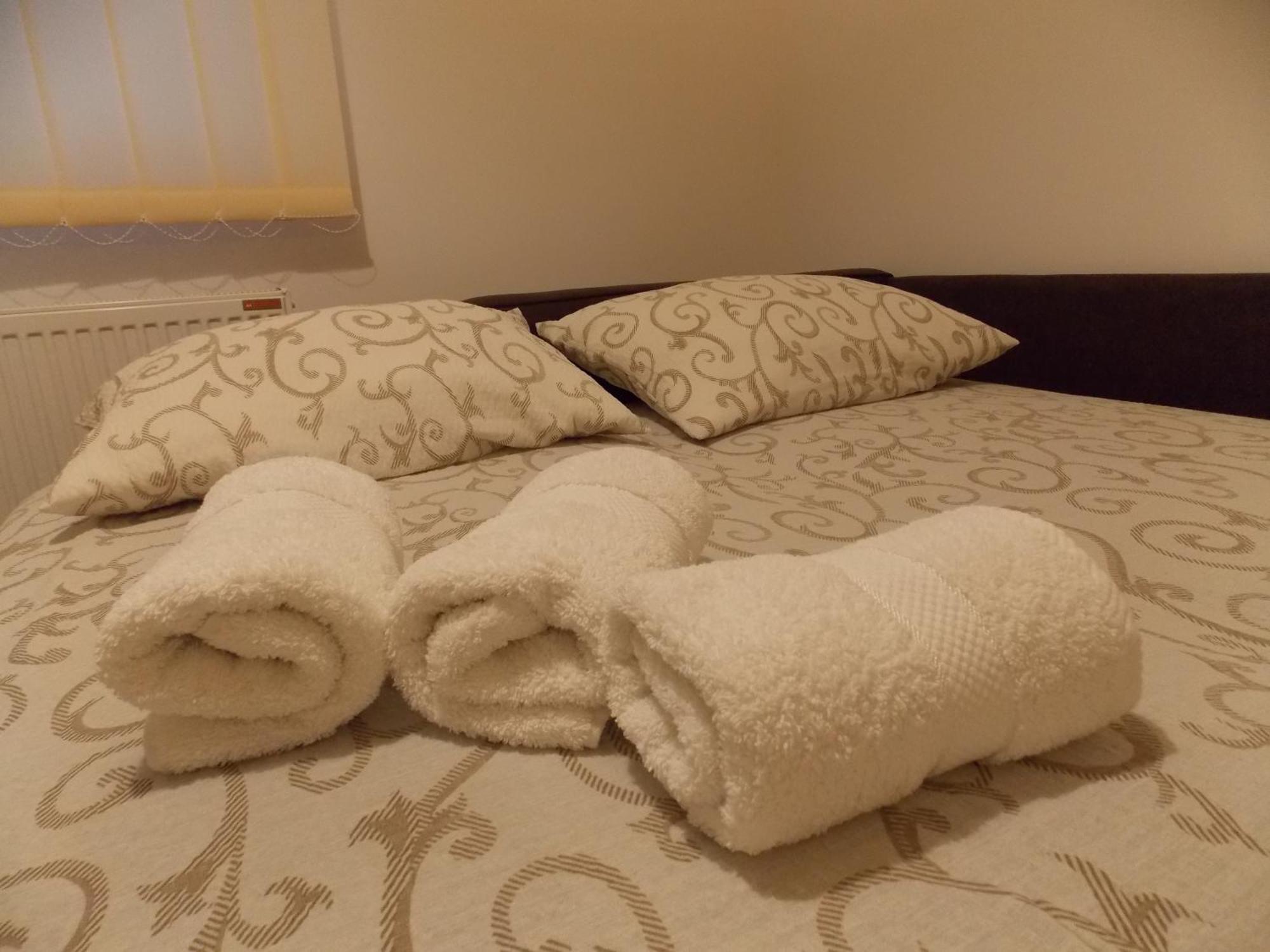 Kety Apartments Κραγκούγιεβατς Εξωτερικό φωτογραφία