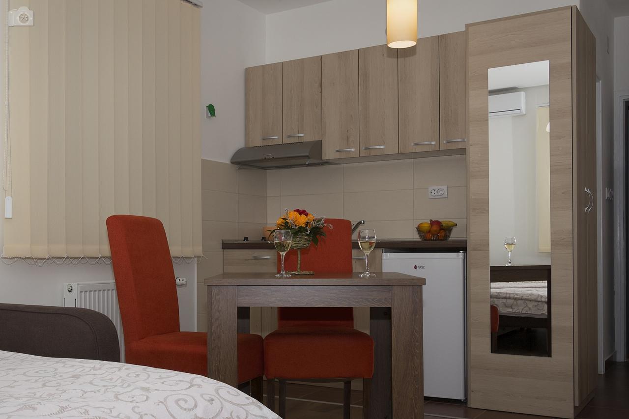 Kety Apartments Κραγκούγιεβατς Εξωτερικό φωτογραφία
